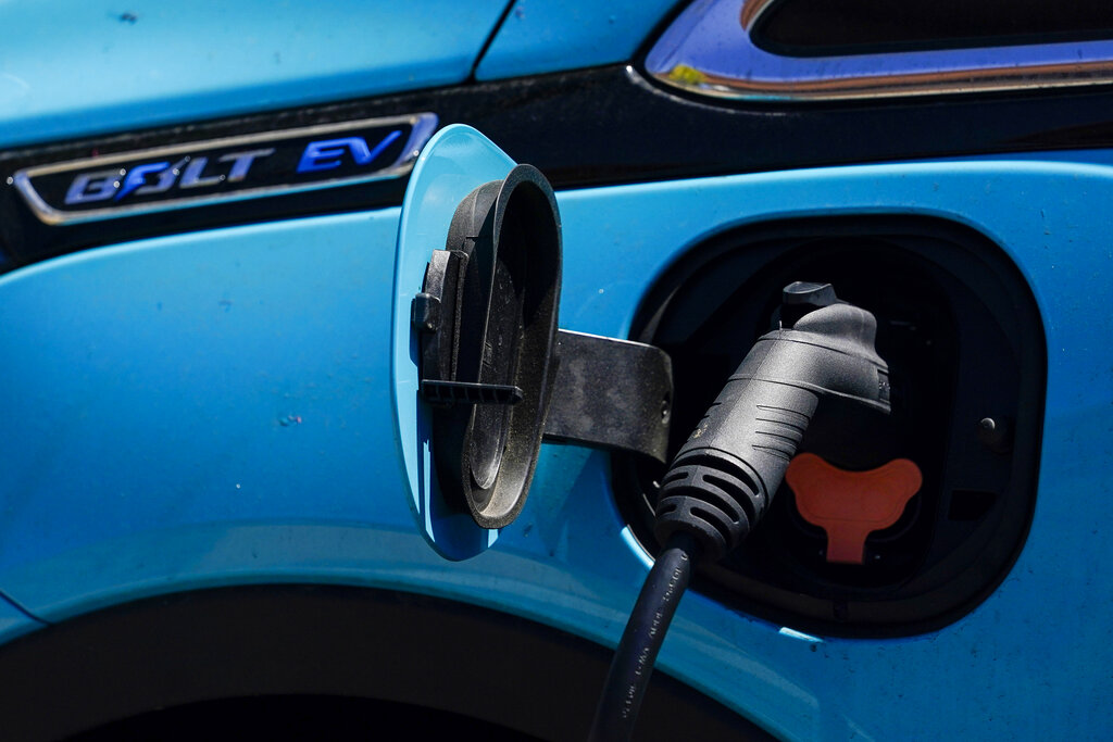New electric vehicle tax credits raise talk of trade war News, Sports